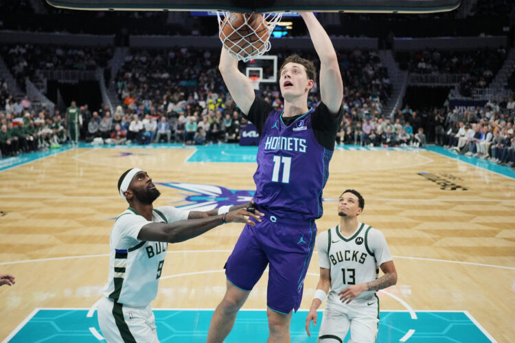 Hornets defeat Bucks as Bridges scores 20
